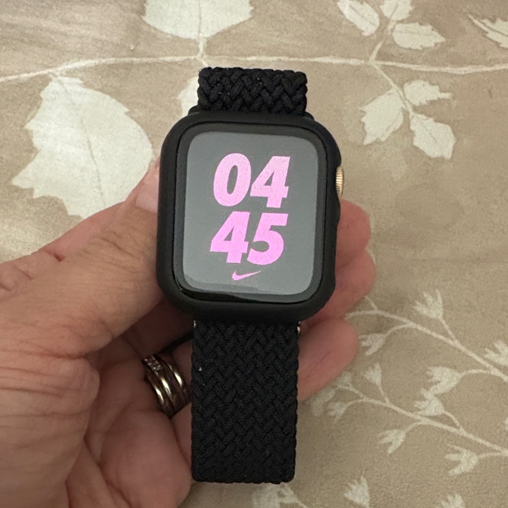 Apple Watch SE 40mm gps rose gold